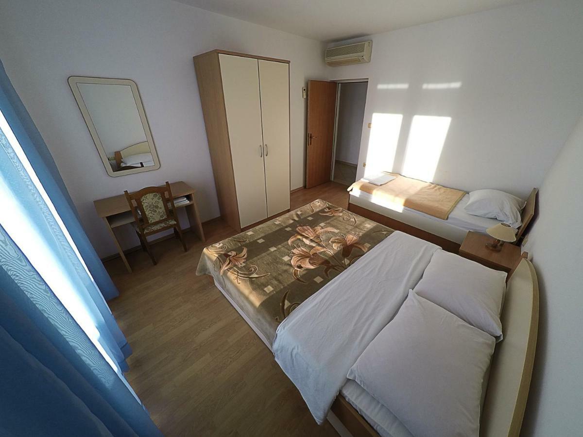 Apartments Piculjan Lopar Exterior foto
